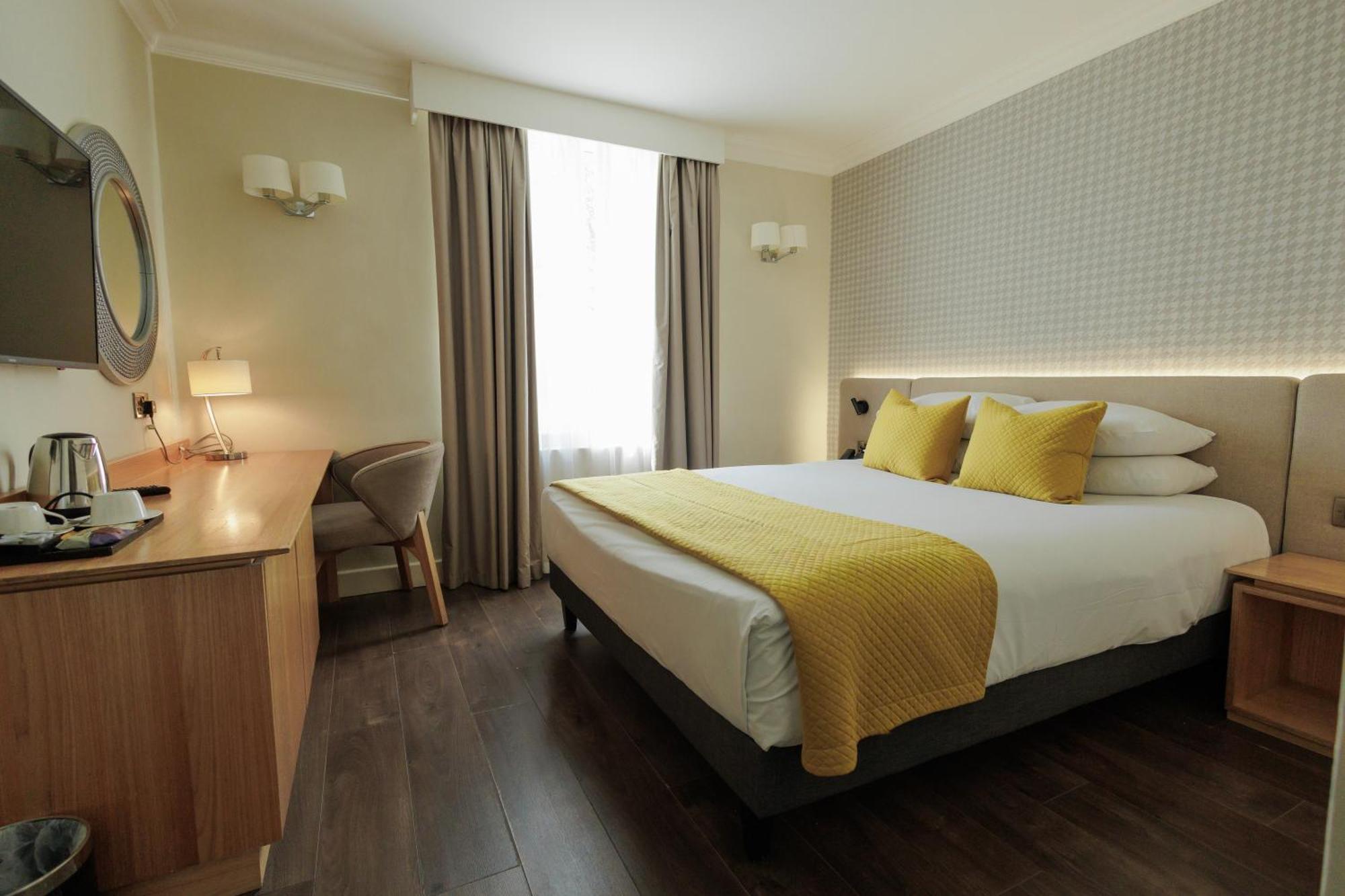 Classic Double Room